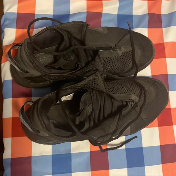 Paul George basketball shoes - Picture 1 of 2